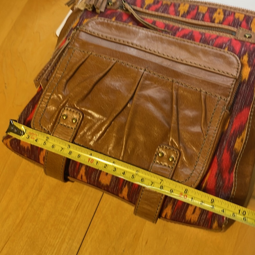 BNWOT The Sak crossbody purse (000235) - Picture 7 of 15